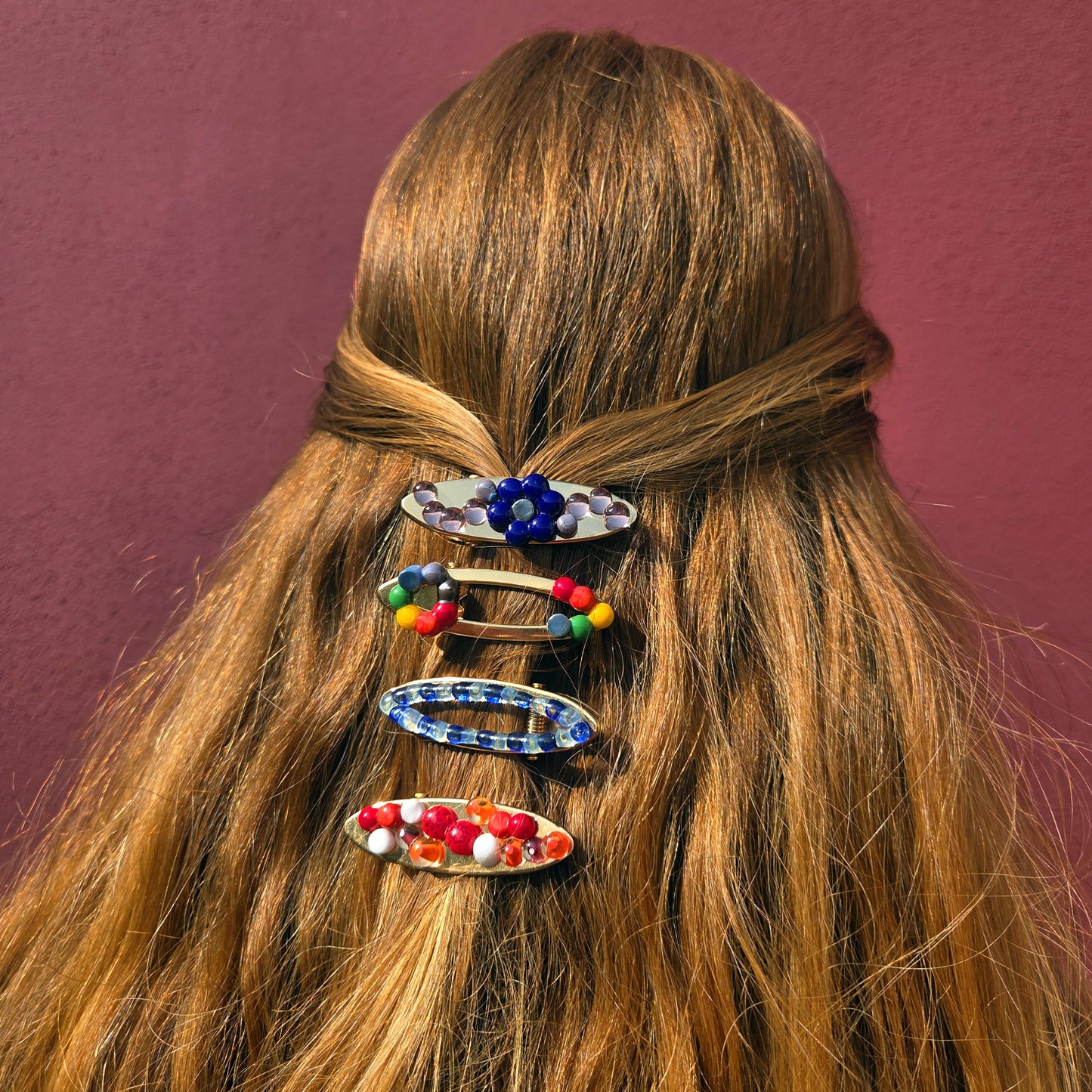 Pince à cheveux bleu