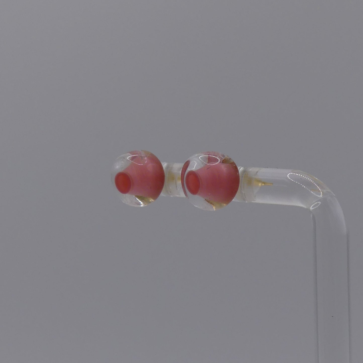 Clous d'oreilles rose