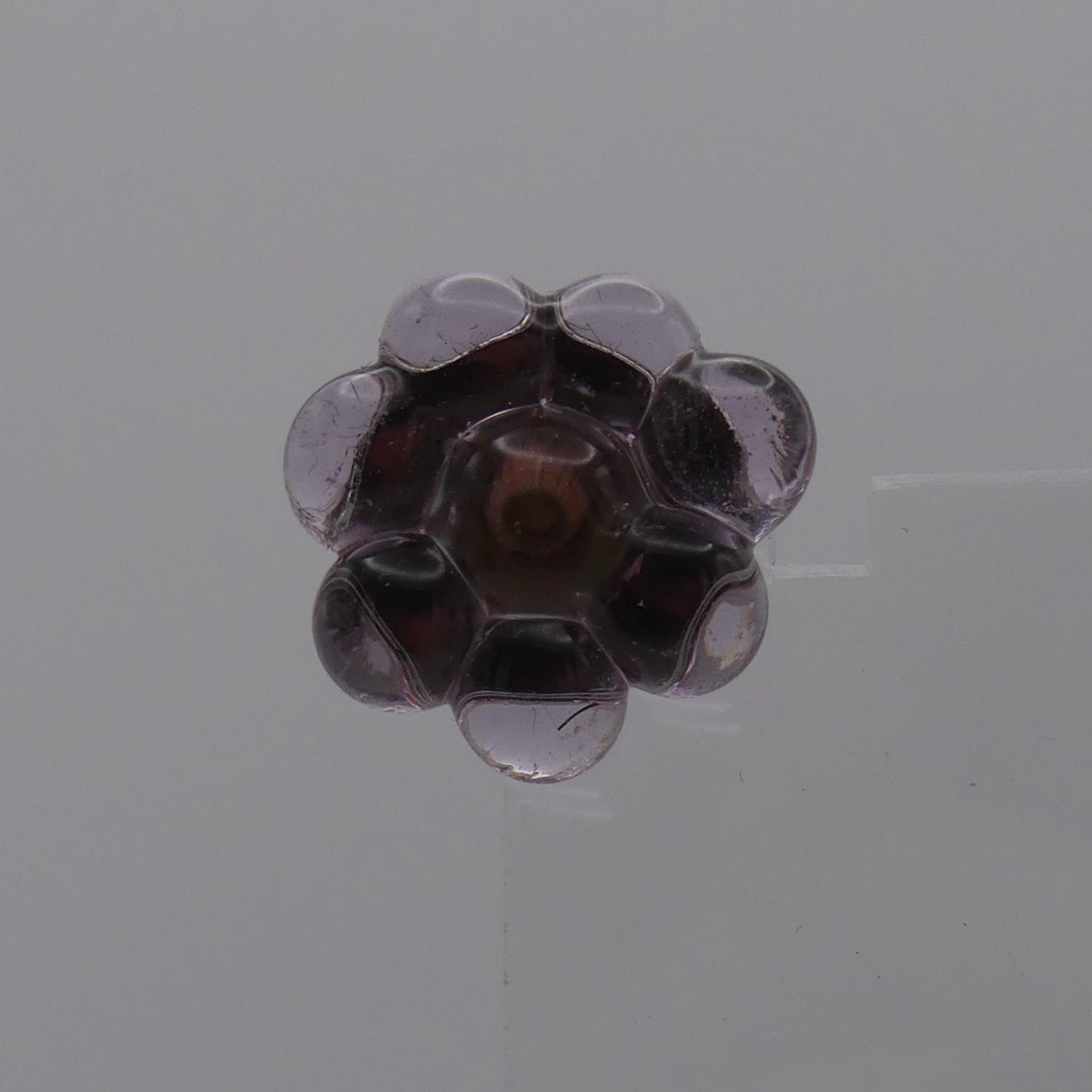 Broche violet transparent