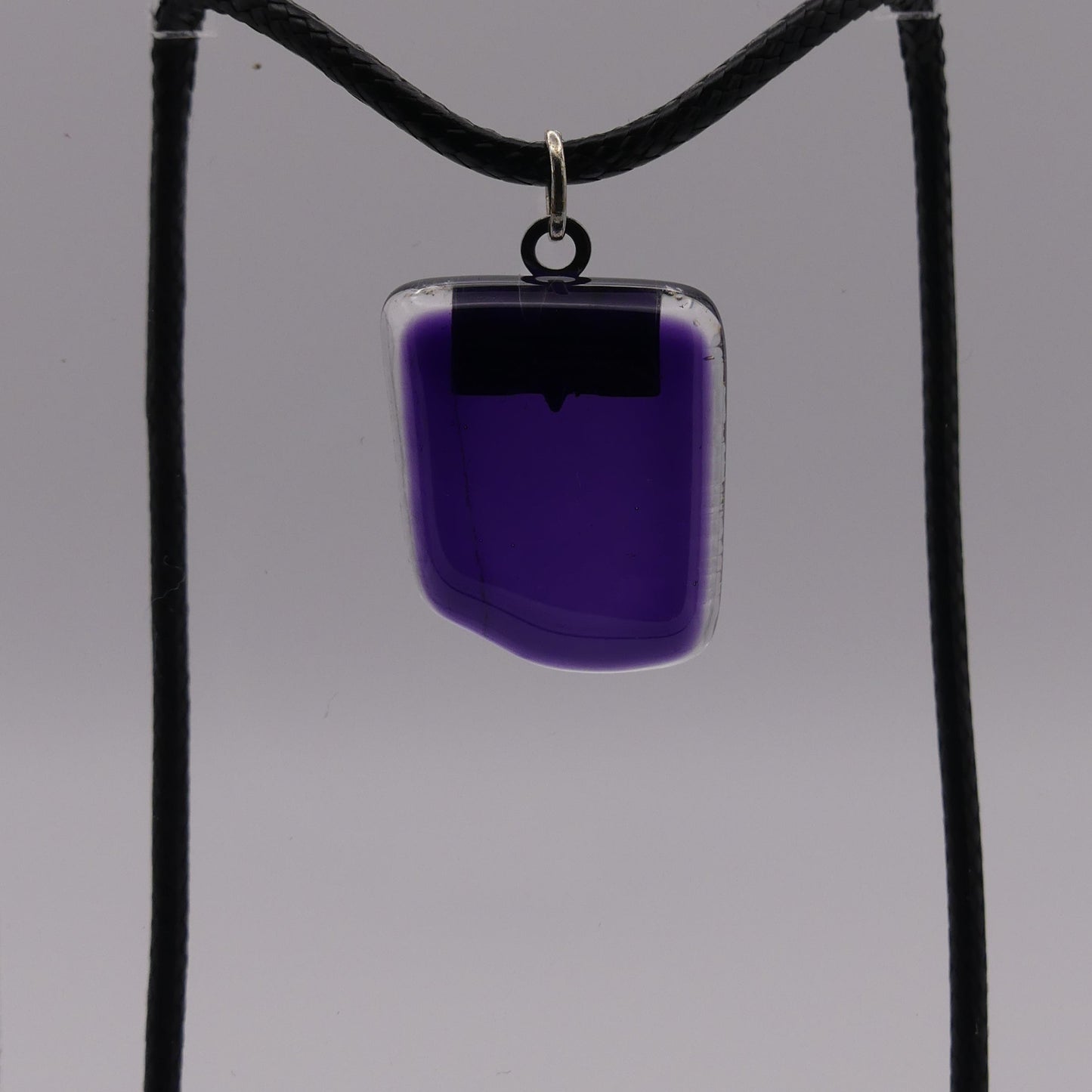 Collier violet