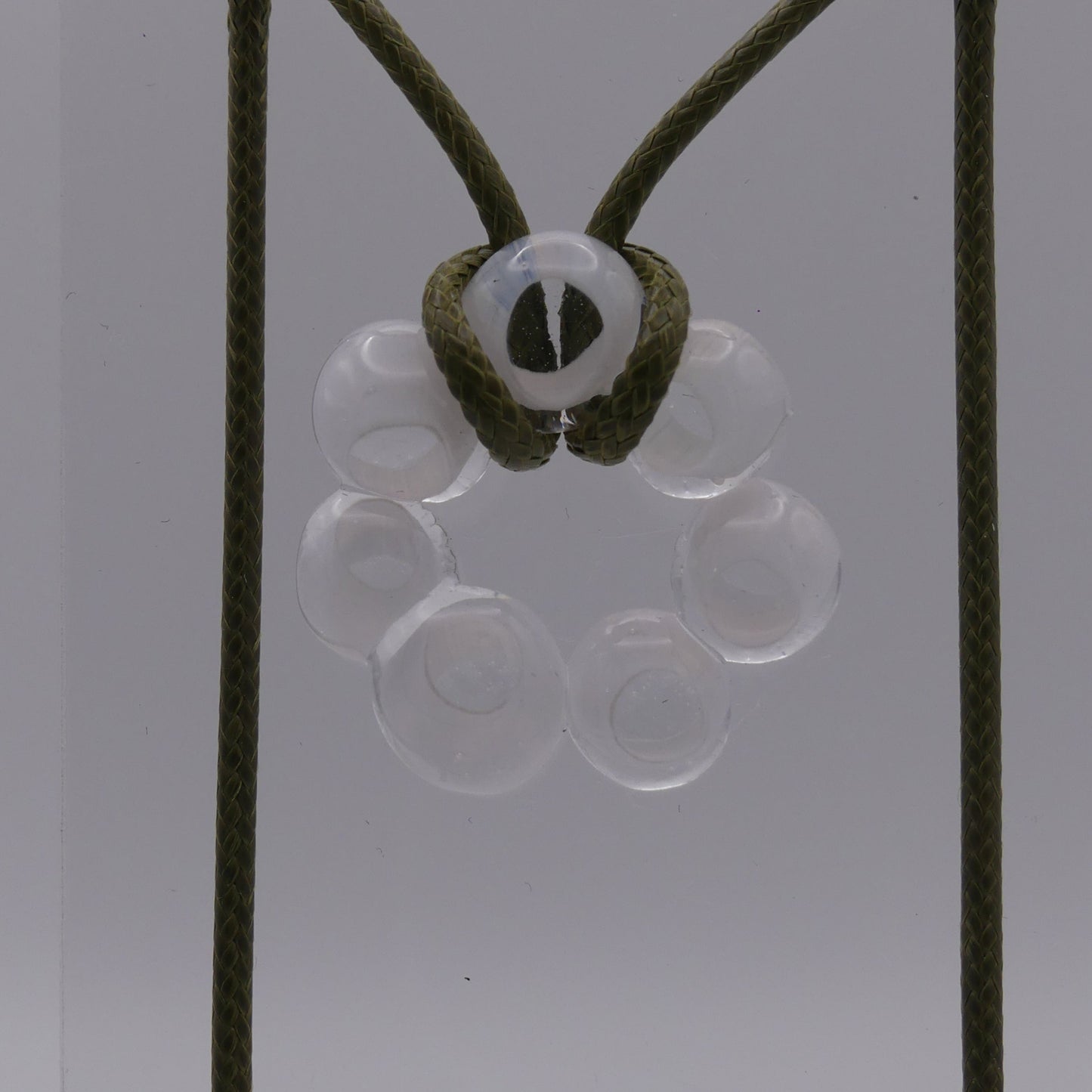 Collier blanc