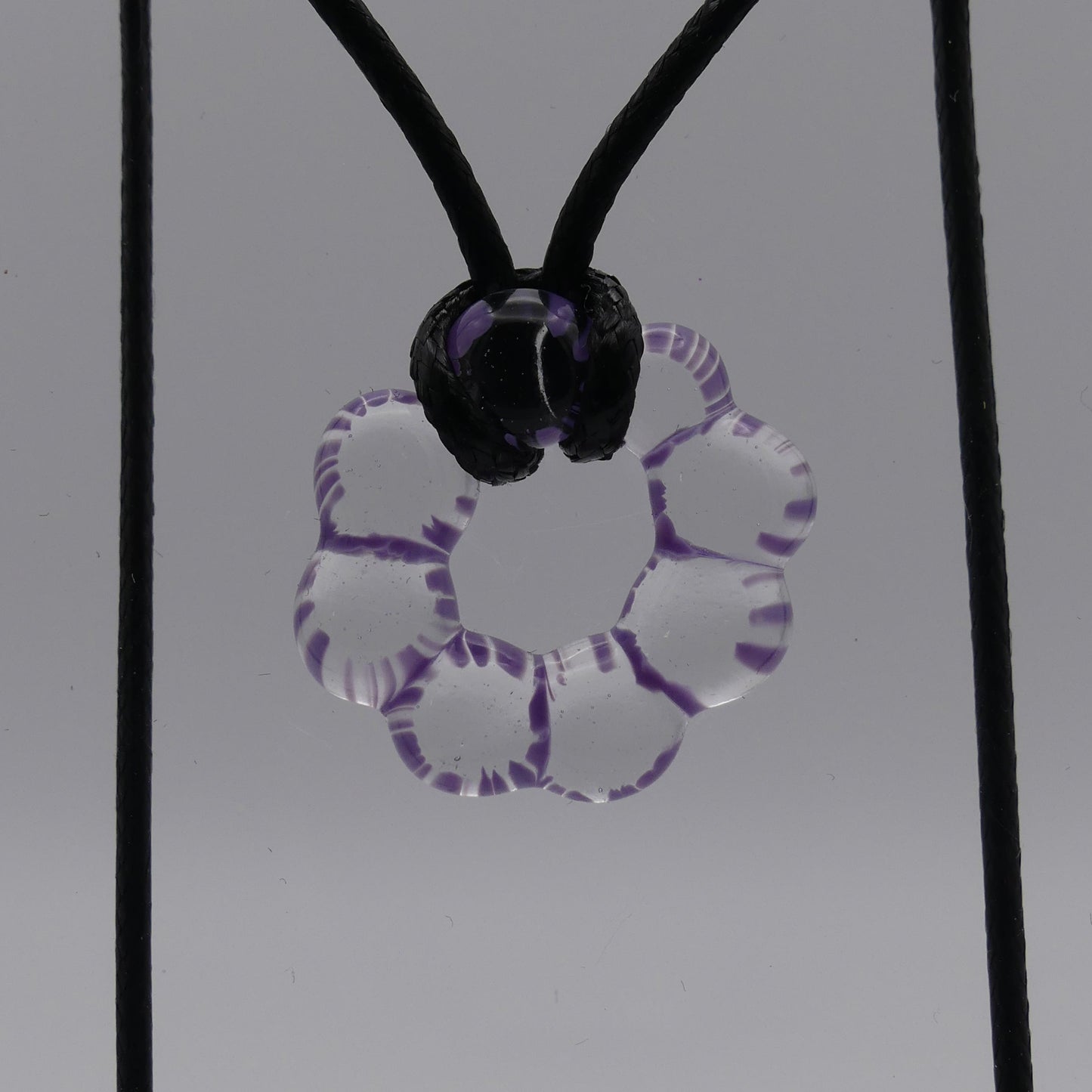 Collier violet