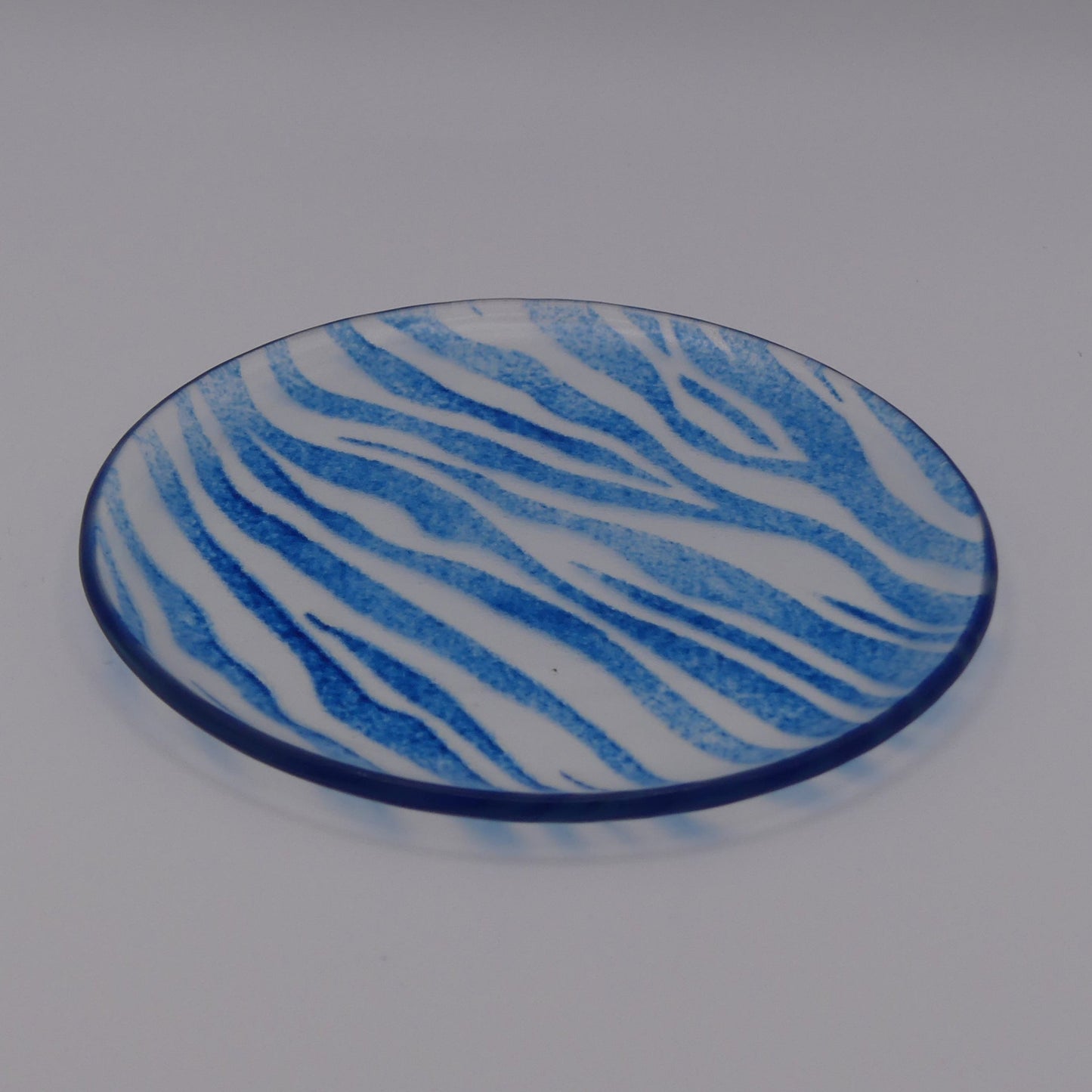 Assiette à thé zèbre bleu
