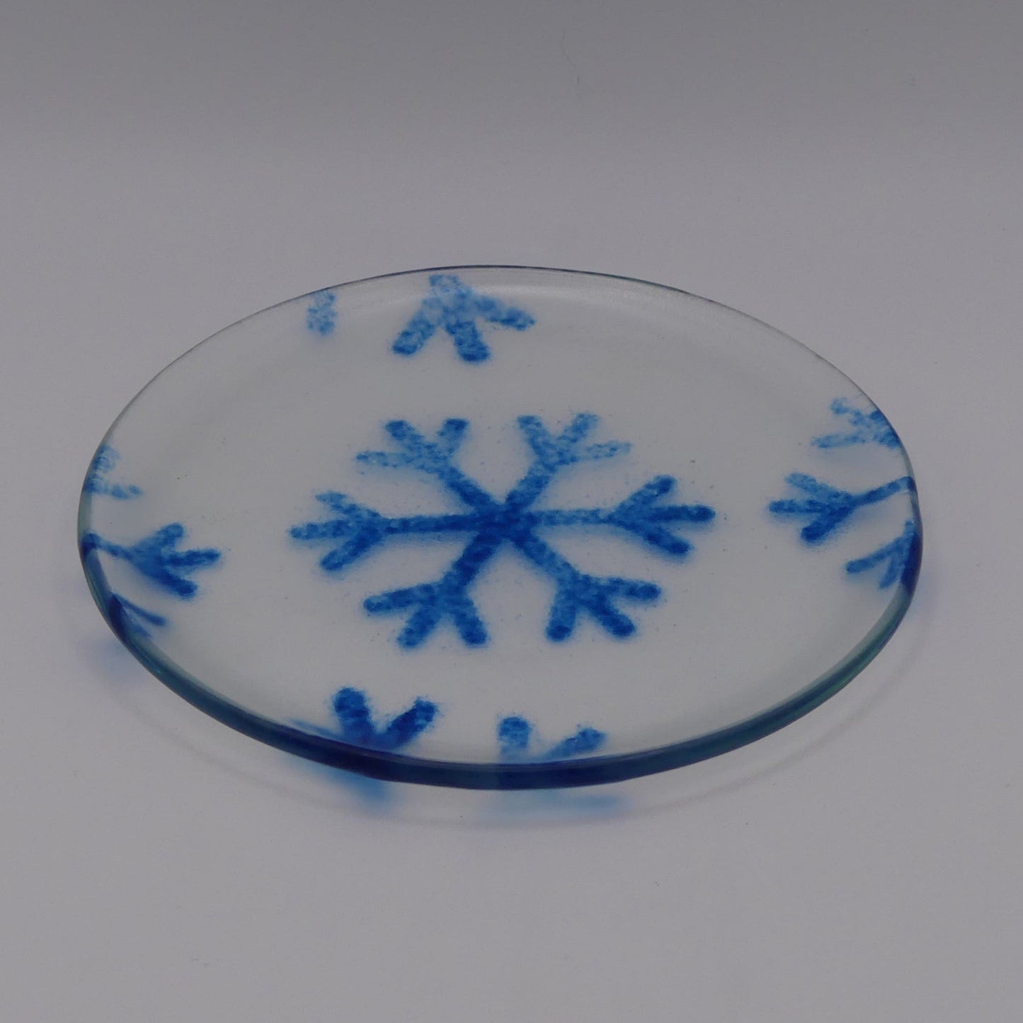 Assiette à thé flocons bleu