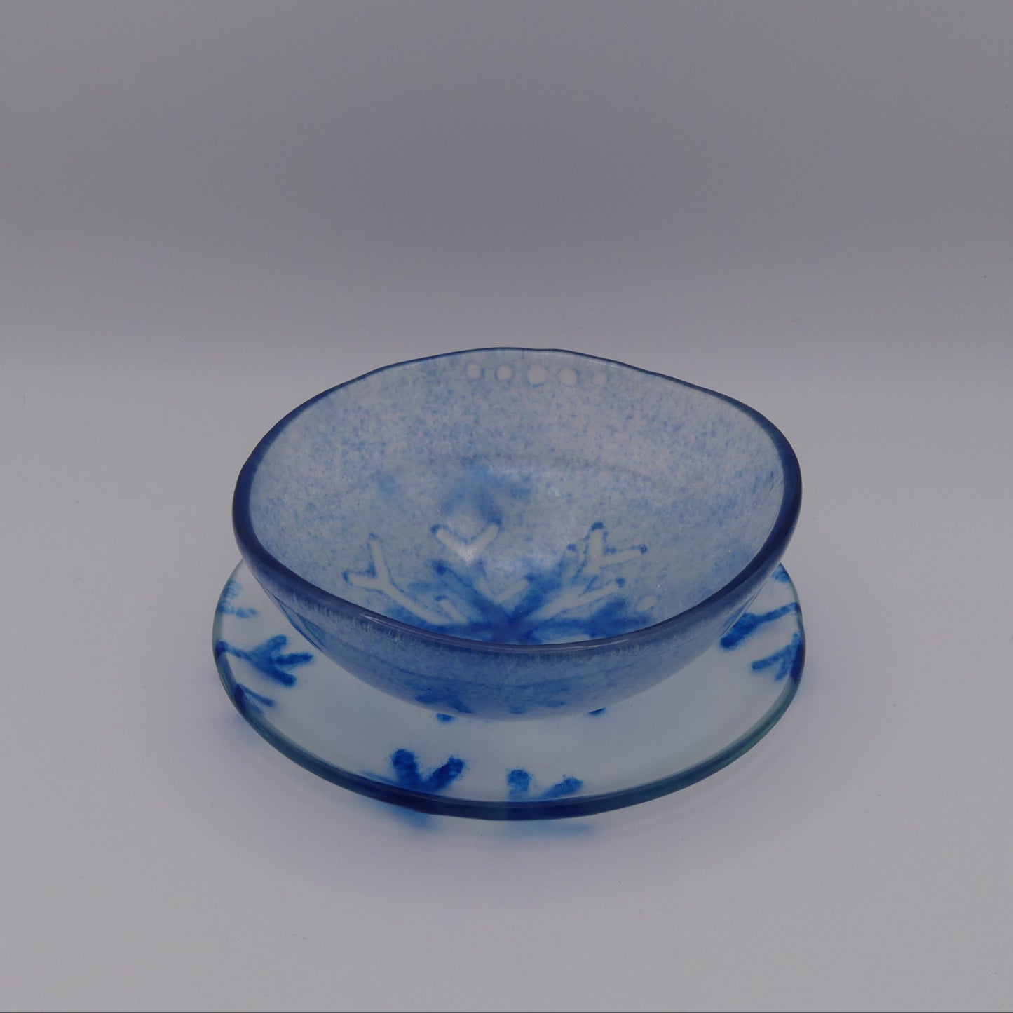 Assiette à thé flocons bleu