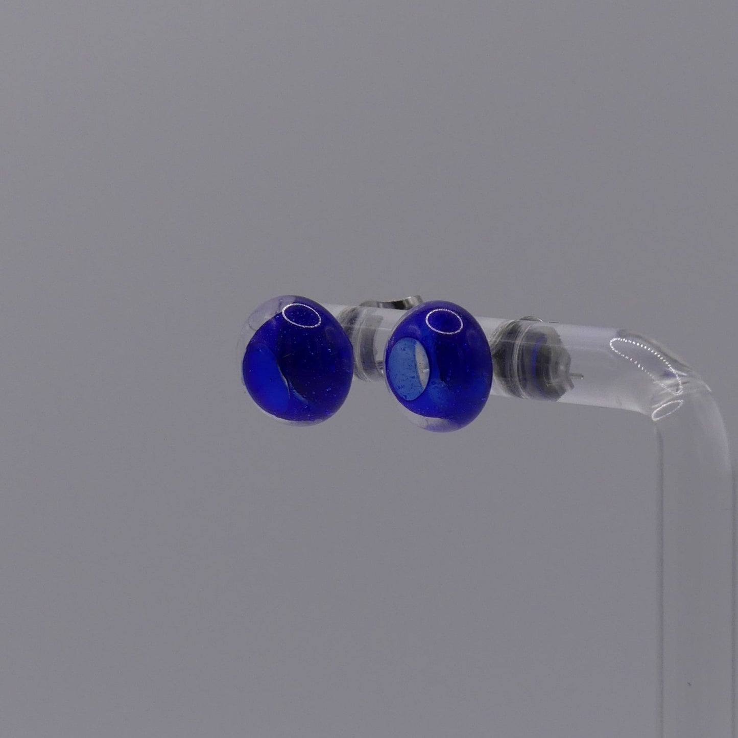 Clous d'oreilles bleu