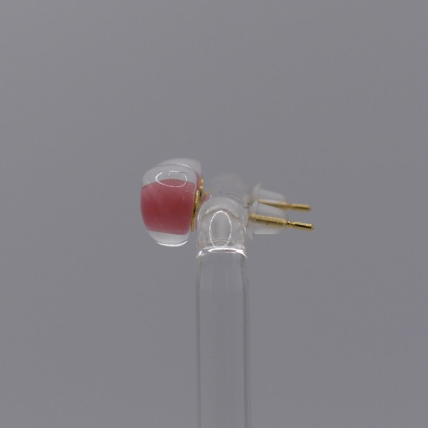 Clous d'oreilles rose