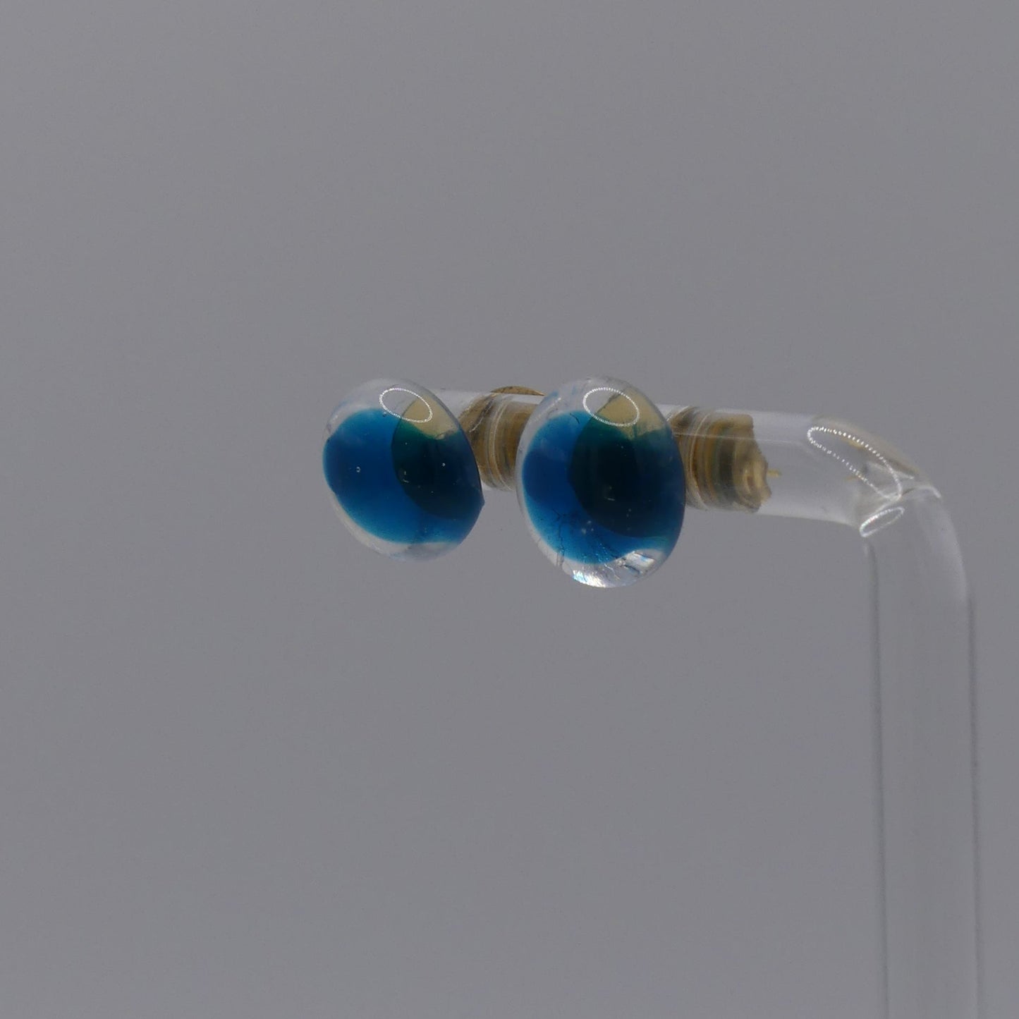 Clous d'oreilles bleu