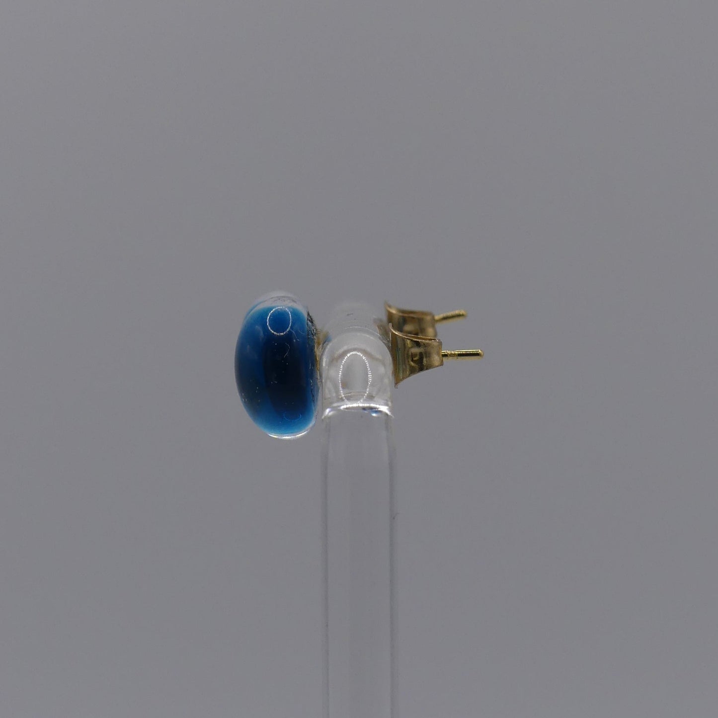 Clous d'oreilles bleu