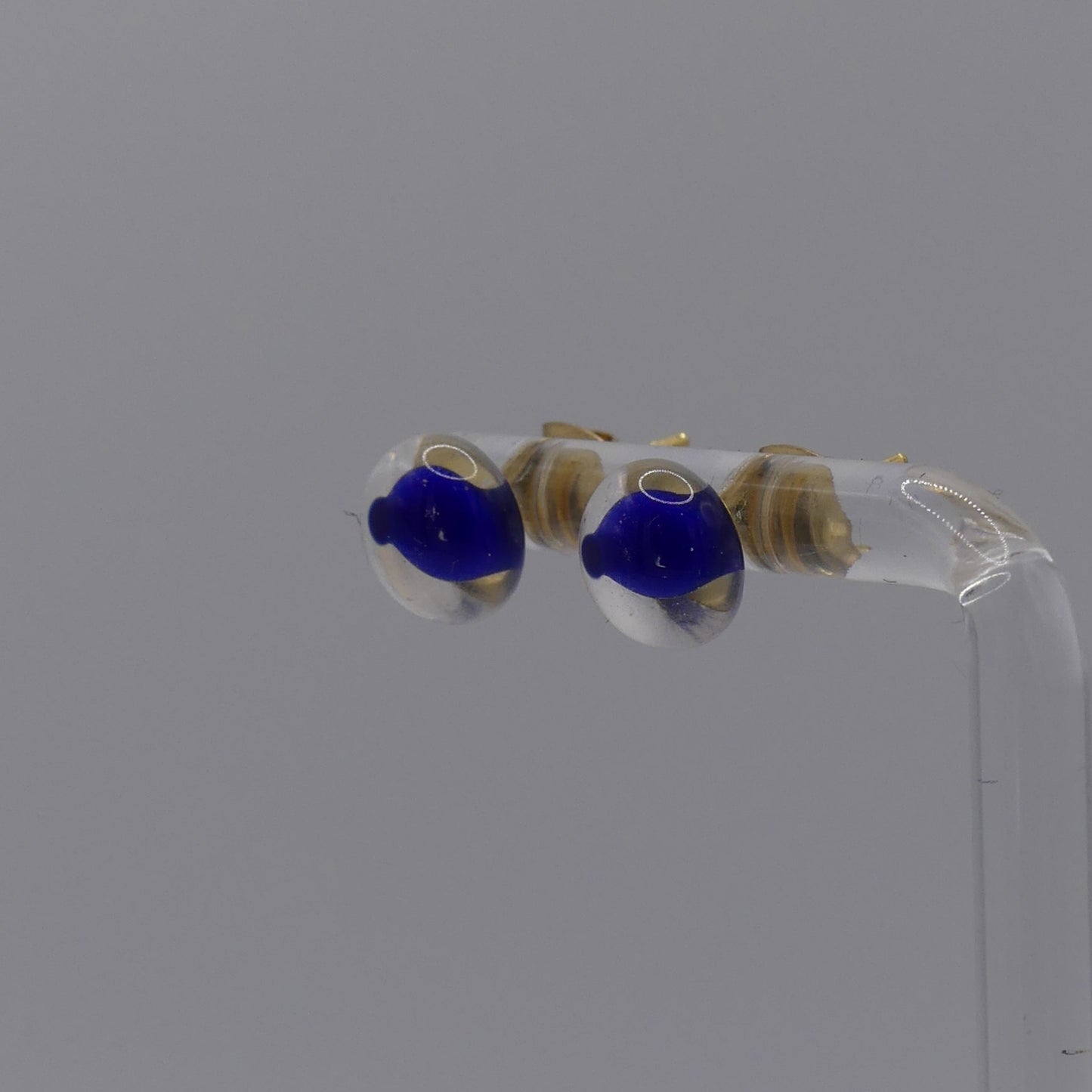 Clous d'oreilles bleu