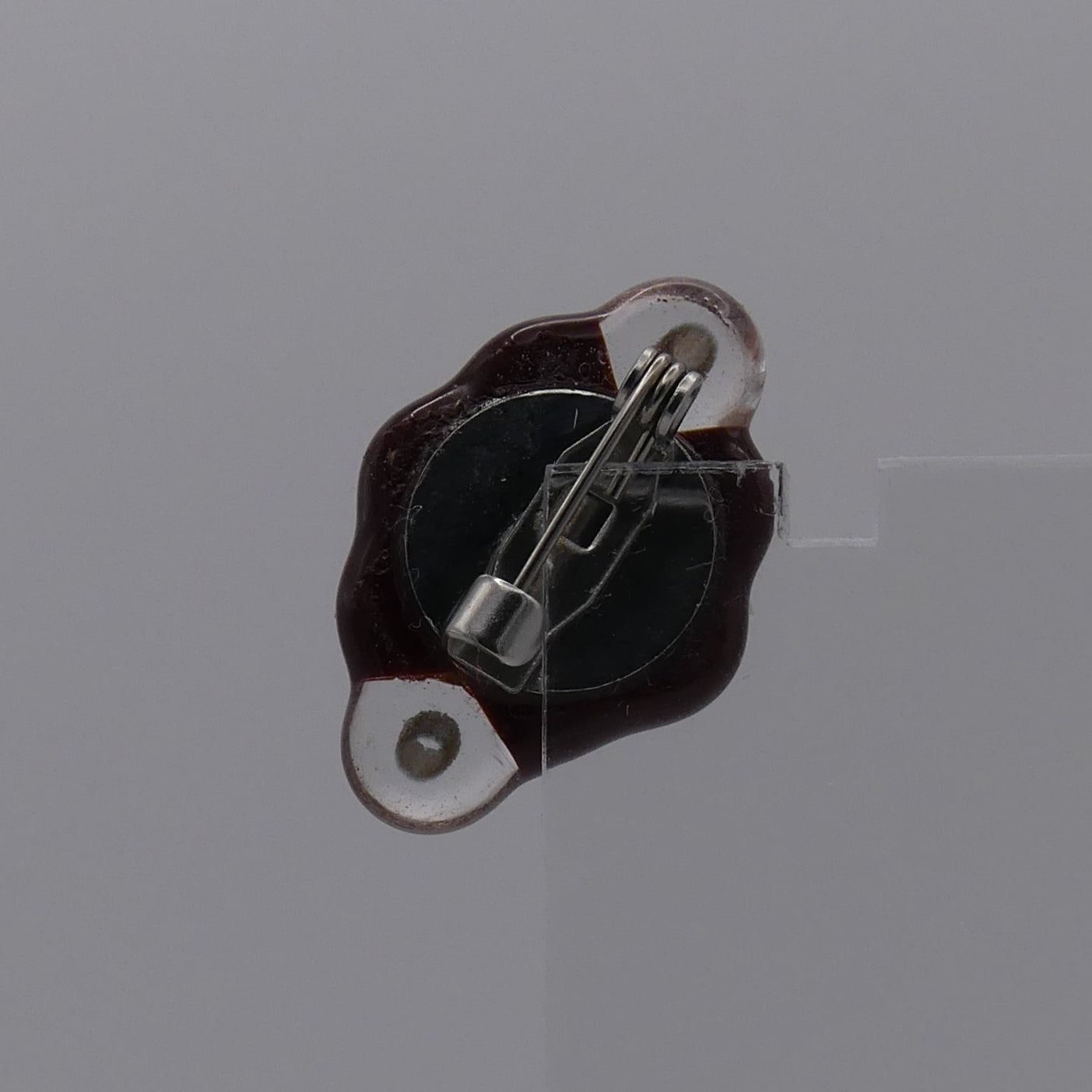 Broche bordeaux or