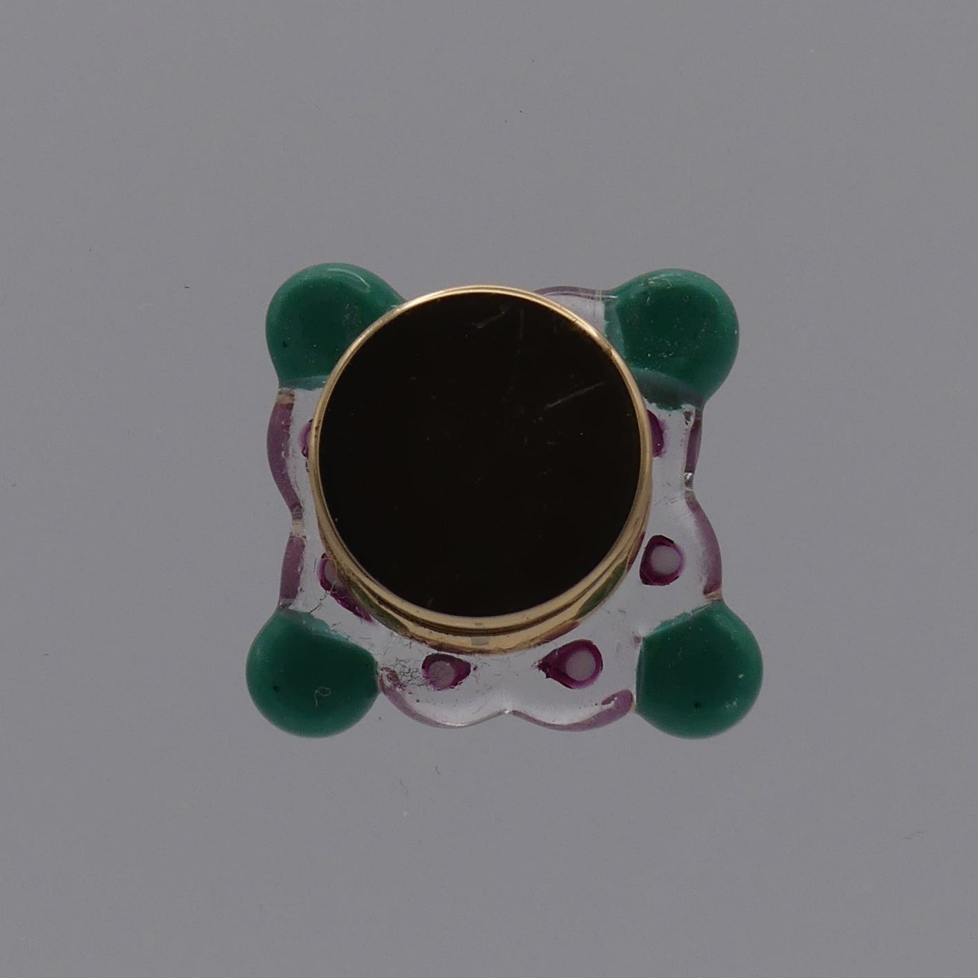 Broche vert rose