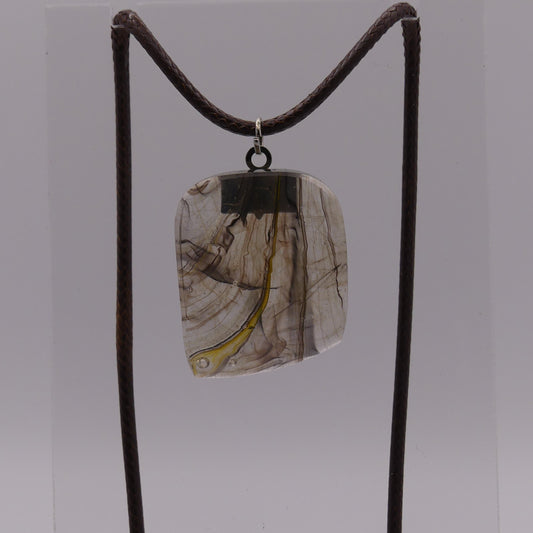 Collier marron
