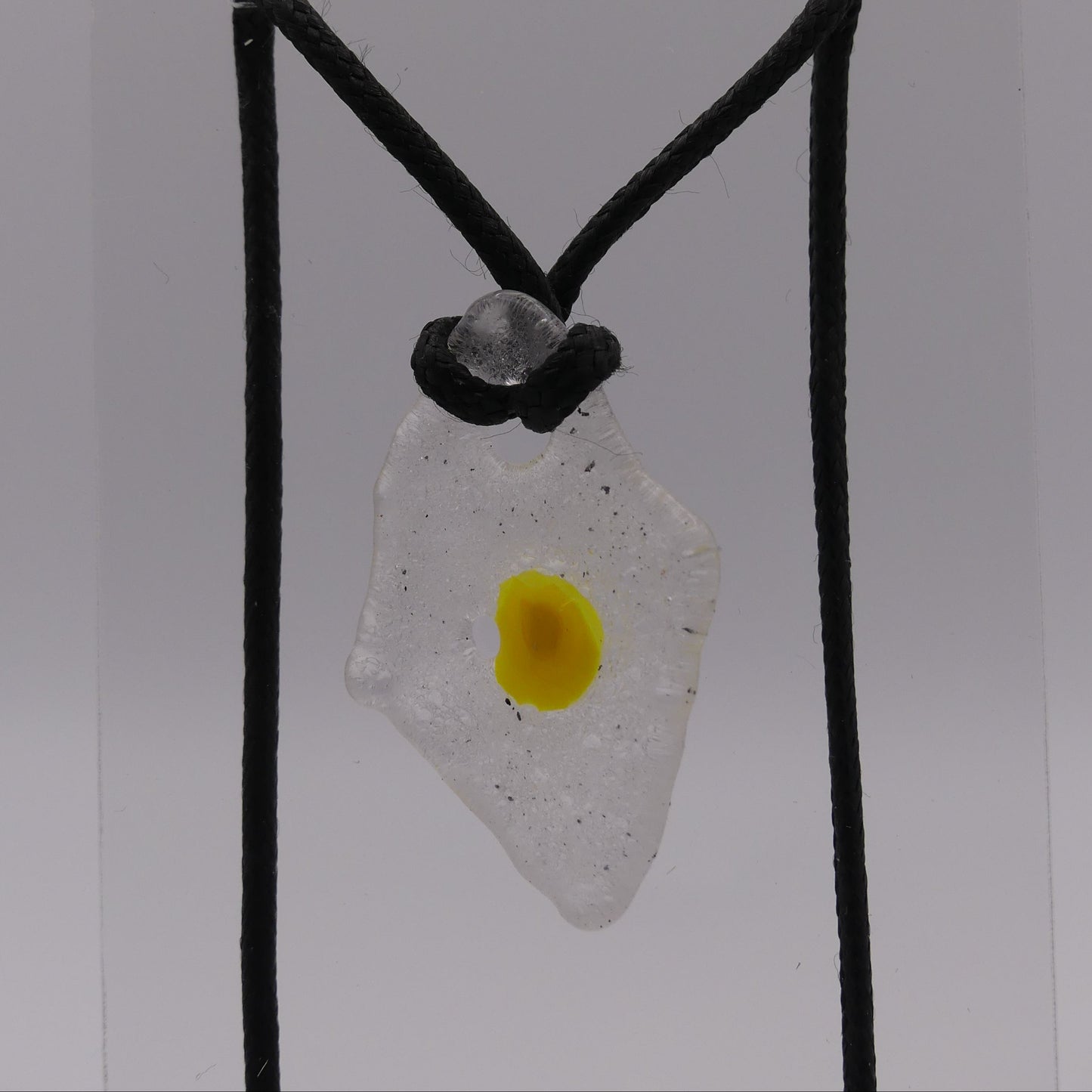 Collier jaune