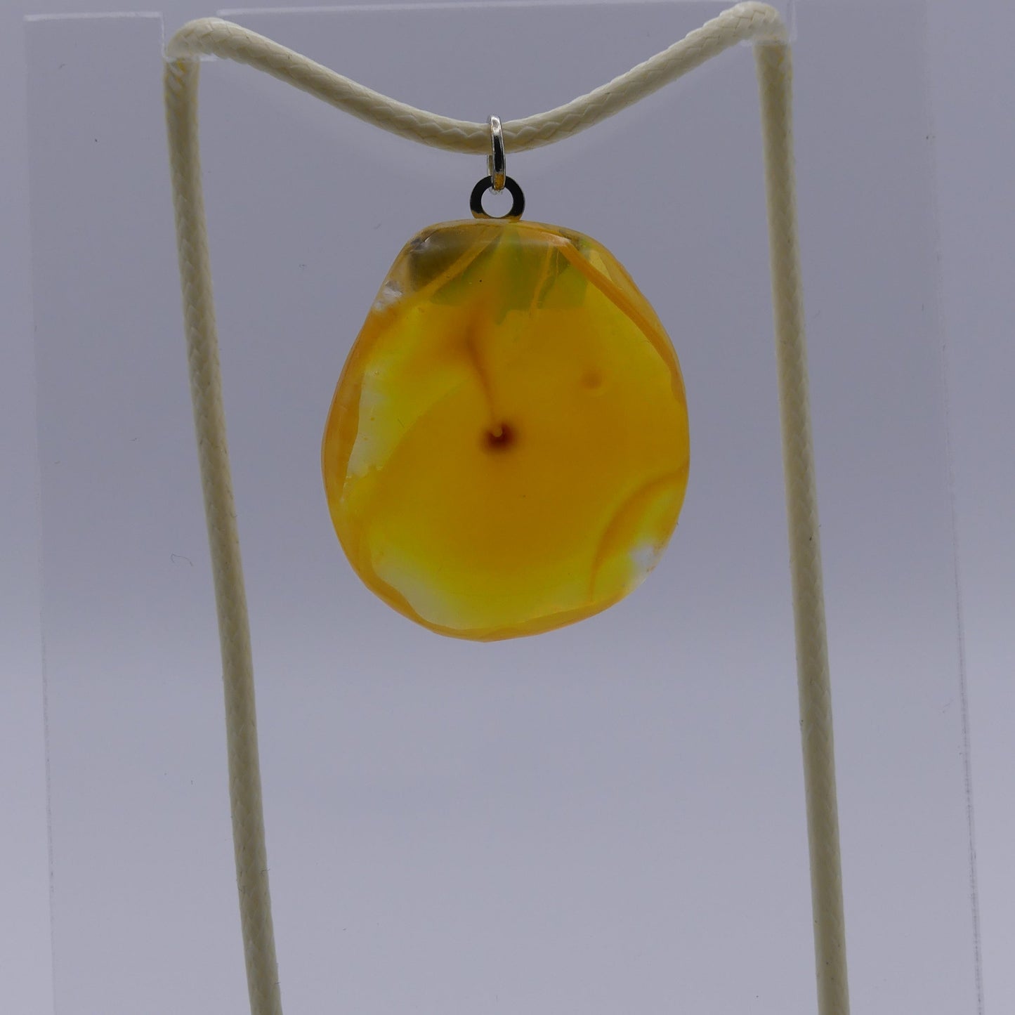 Collier jaune