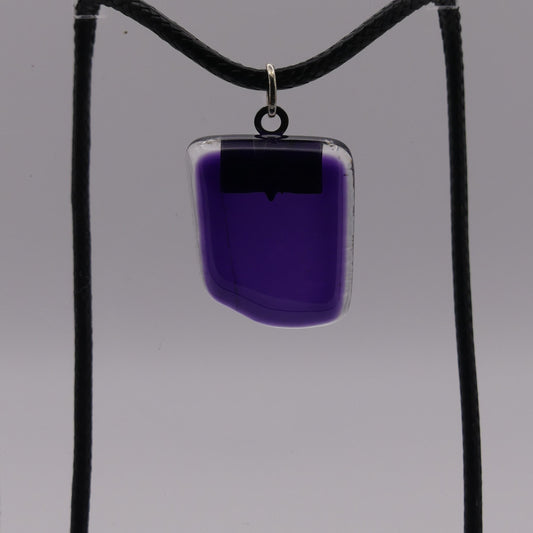 Collier violet