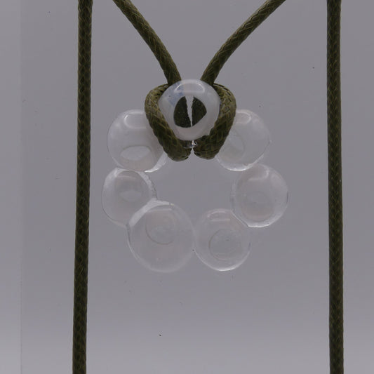 Collier blanc