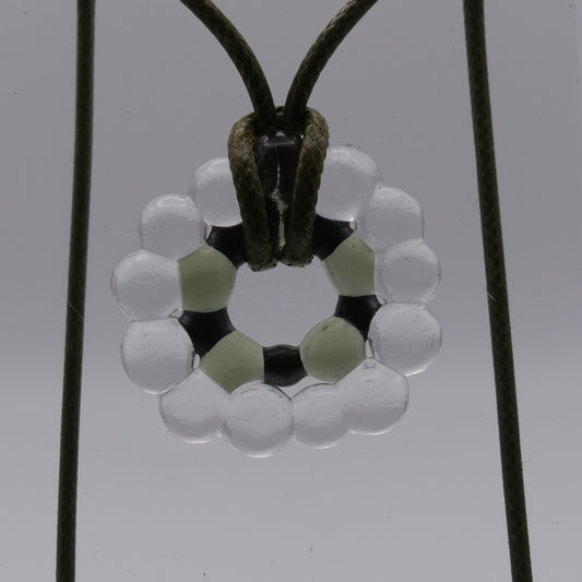 Collier vert gris