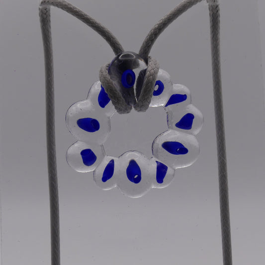 Collier bleu