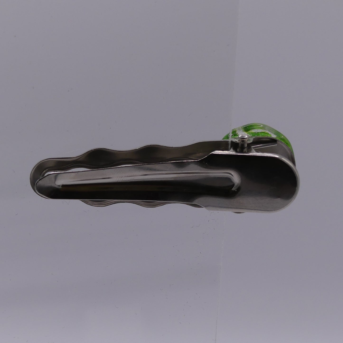 Pince à cheveux vert