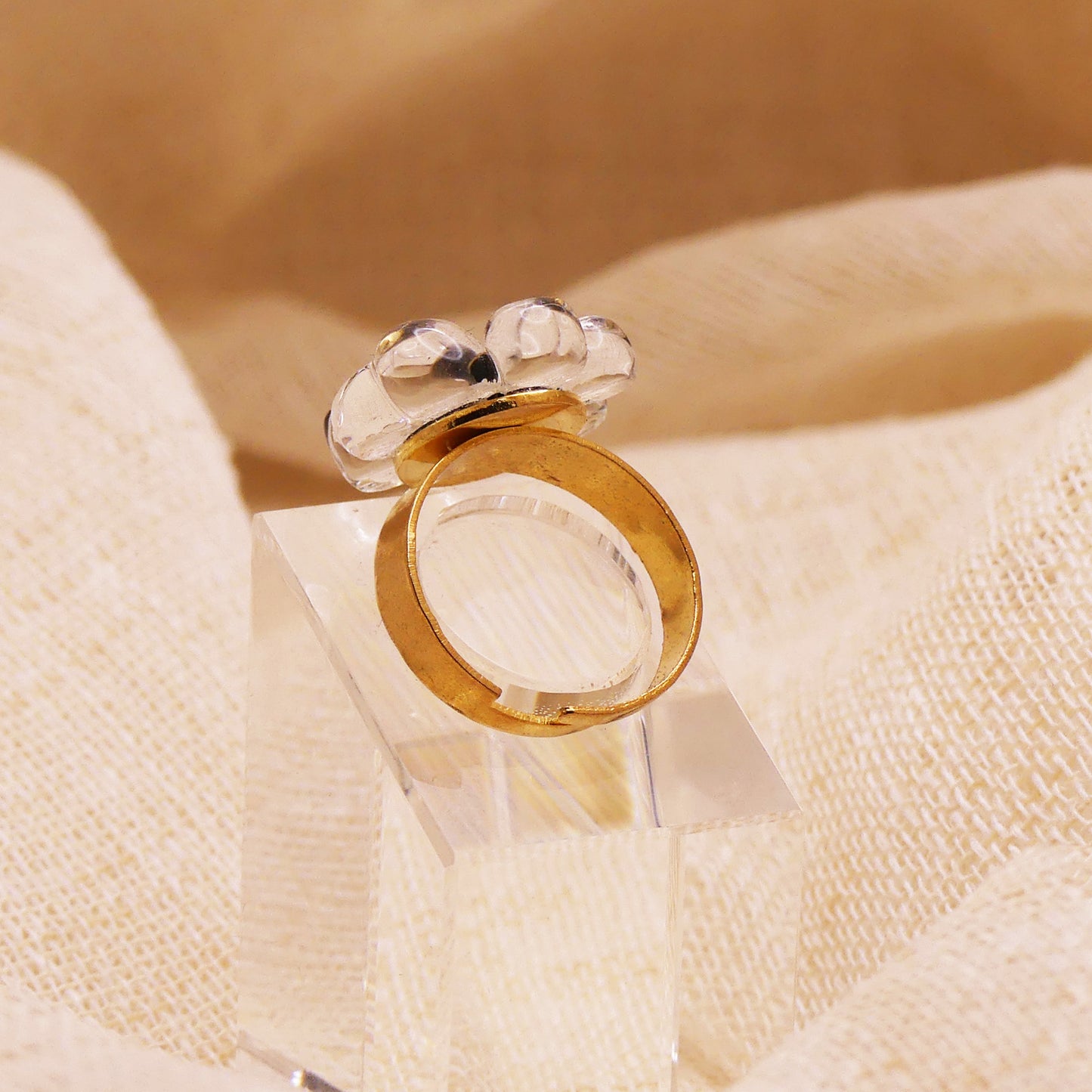 Bague noire transparente
