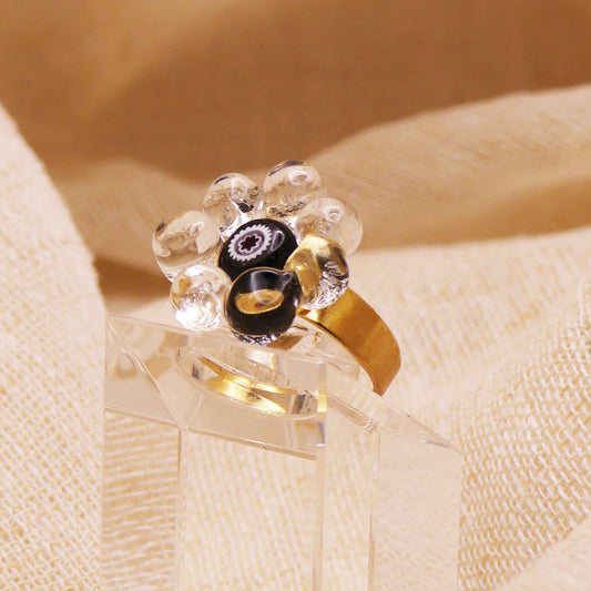 Bague noire transparente