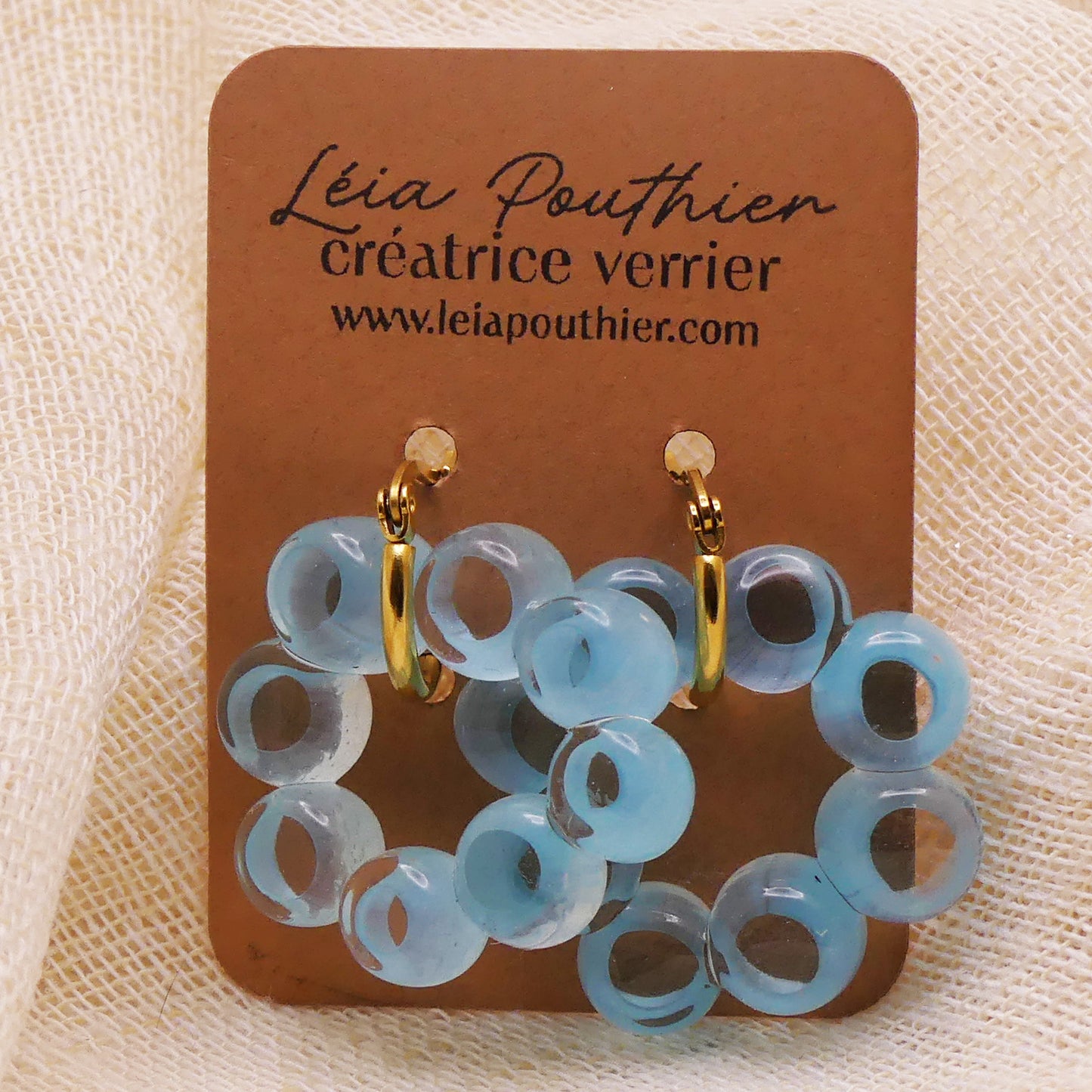 Boucles d'oreilles bleues claires