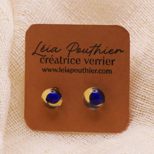 Clous d'oreilles bleus