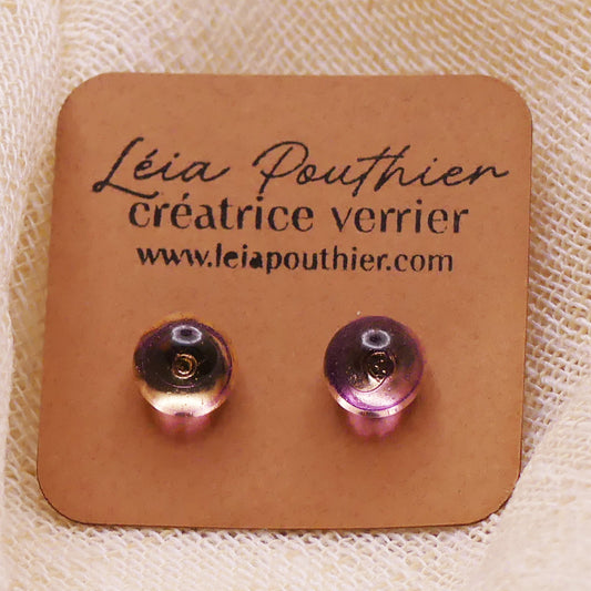 Clous d'oreilles violet