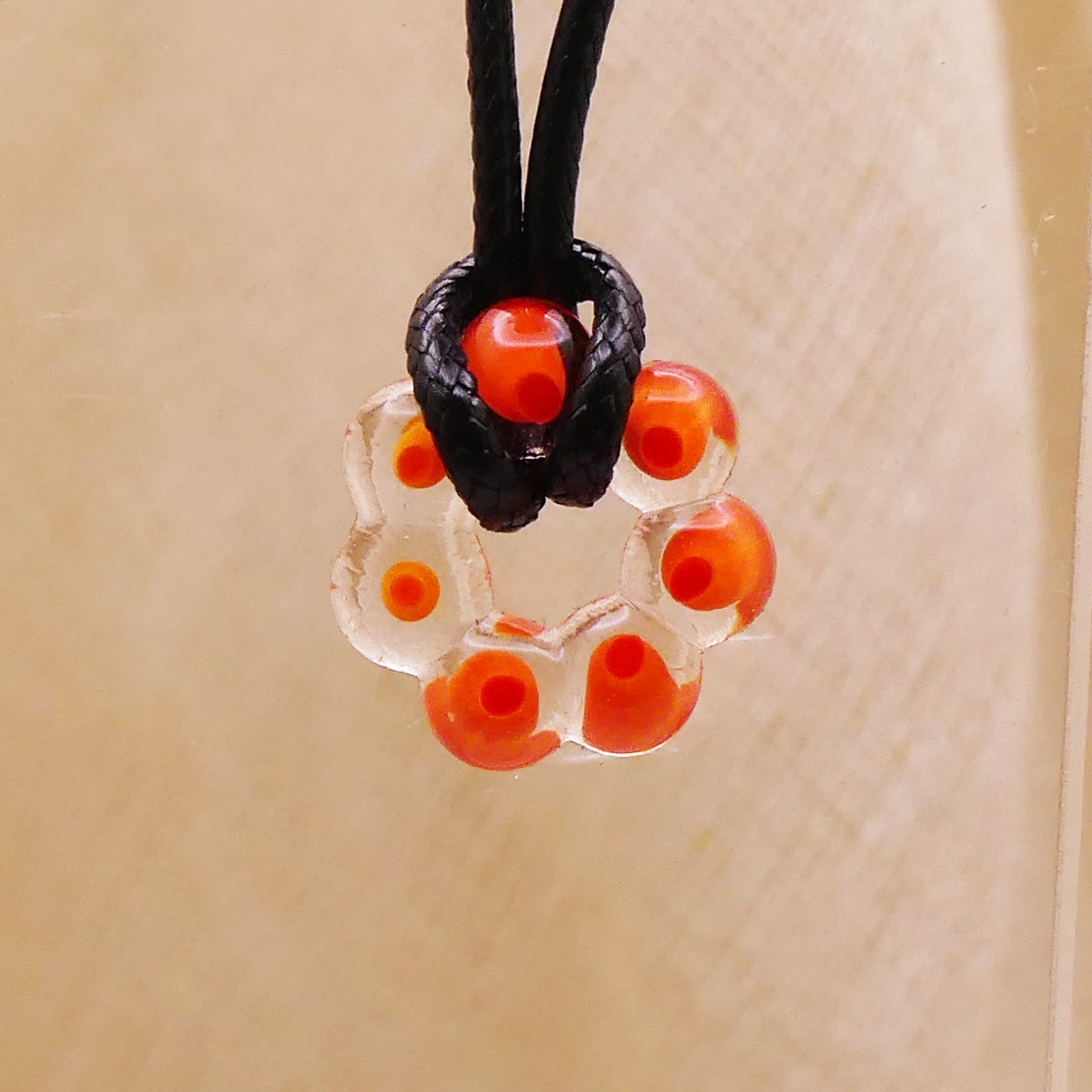 Collier orange