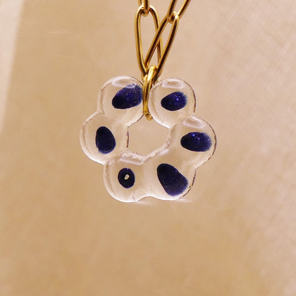 Collier bleu pailleté